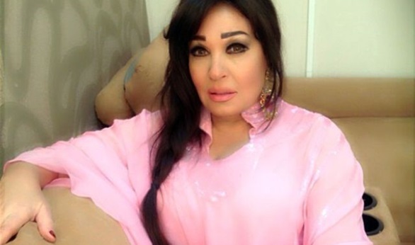 الفنانة فيفي عبده تفقد النطق والحركة بسبب تناولها دواء بالخطأ .. شاهد الصورة الاخيرة لها